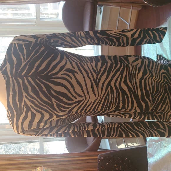 Nwt hale bob long sleeve zebra animal print wrap dress size small - Picture 5 of 7